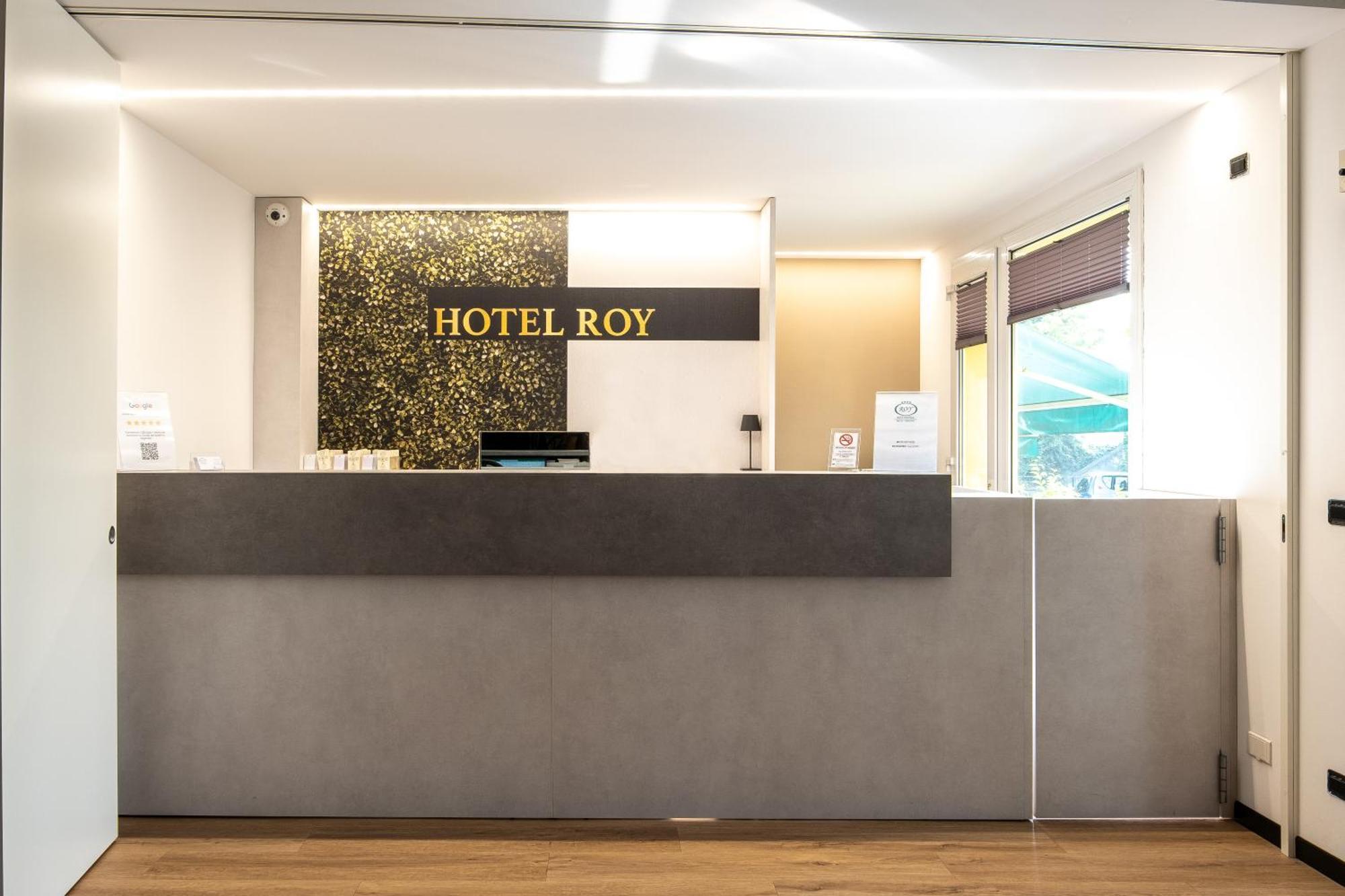 B&B Hotel Roy Silea Екстериор снимка