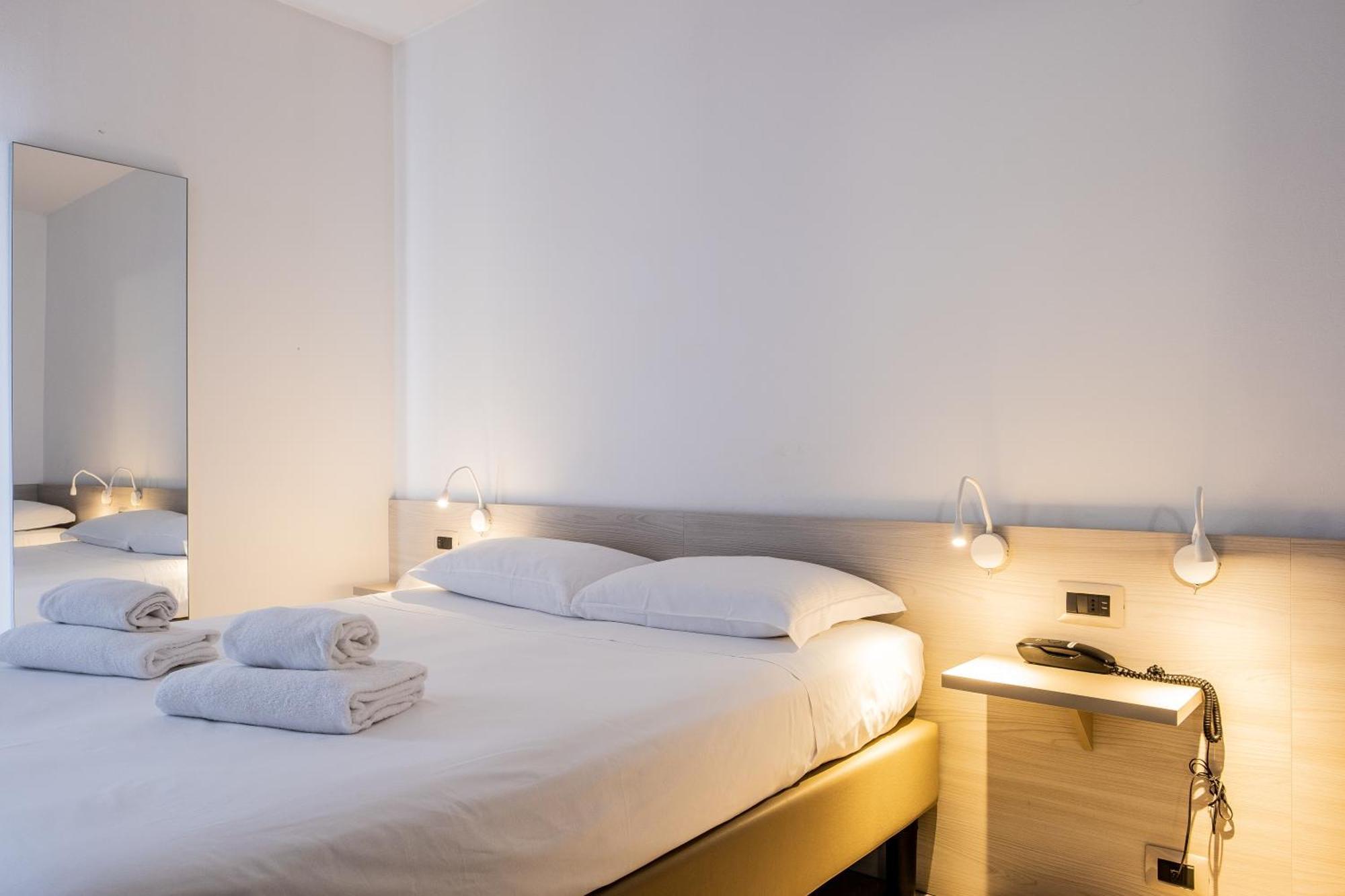 B&B Hotel Roy Silea Екстериор снимка